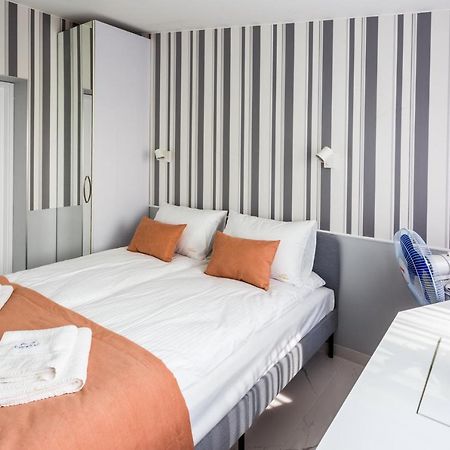 JessApart Hotel - Babka Tower Варшава Екстериор снимка