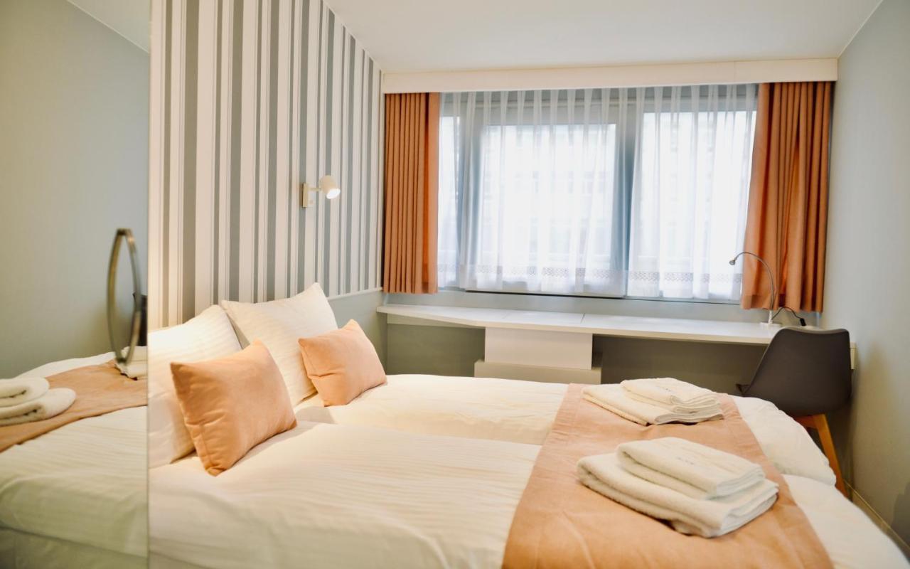 JessApart Hotel - Babka Tower Варшава Екстериор снимка