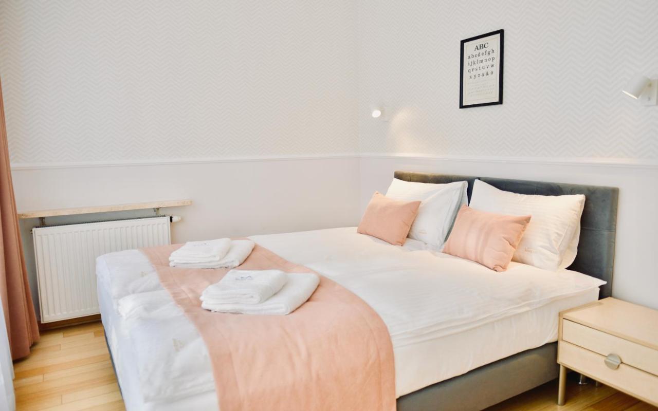 JessApart Hotel - Babka Tower Варшава Екстериор снимка