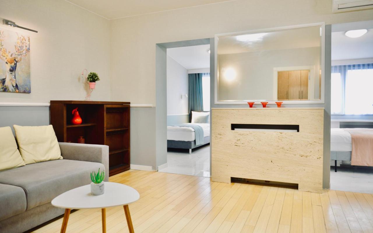 JessApart Hotel - Babka Tower Варшава Екстериор снимка