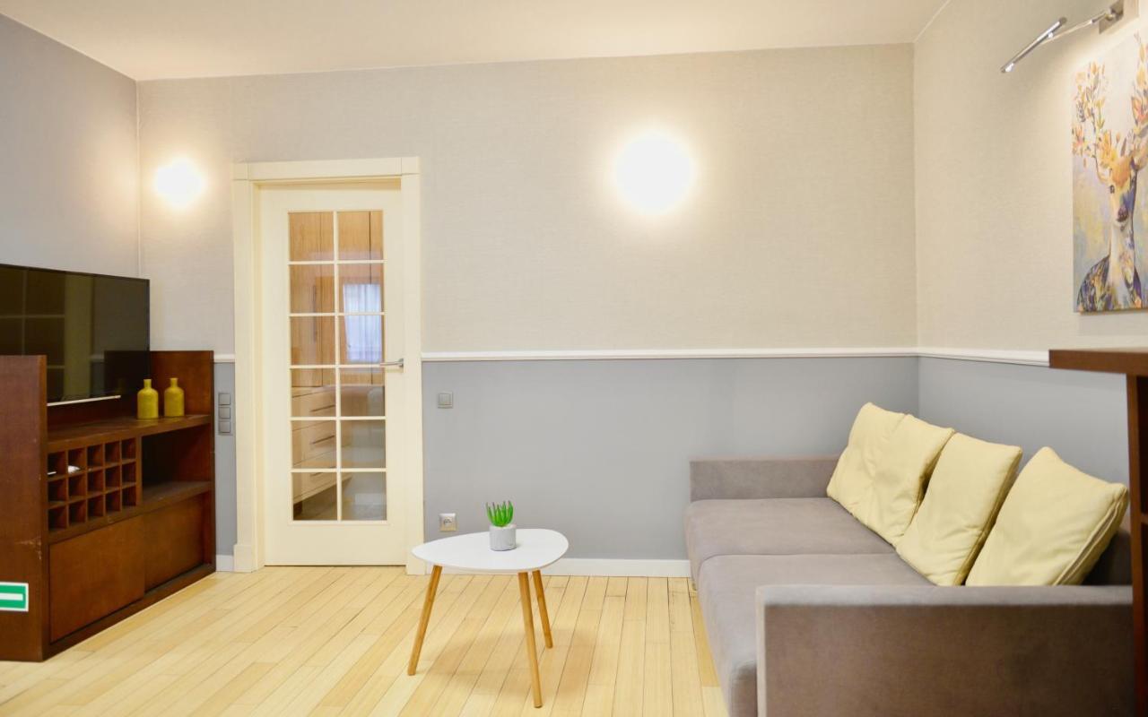 JessApart Hotel - Babka Tower Варшава Екстериор снимка