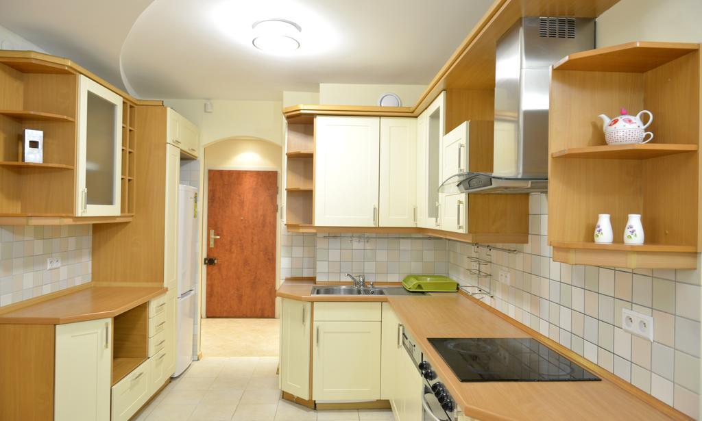 JessApart Hotel - Babka Tower Варшава Екстериор снимка