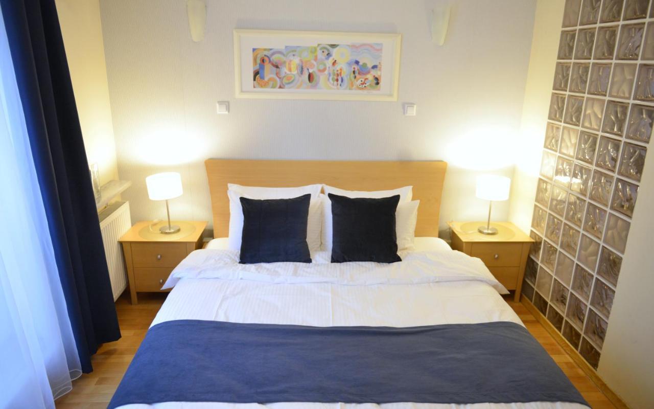JessApart Hotel - Babka Tower Варшава Екстериор снимка