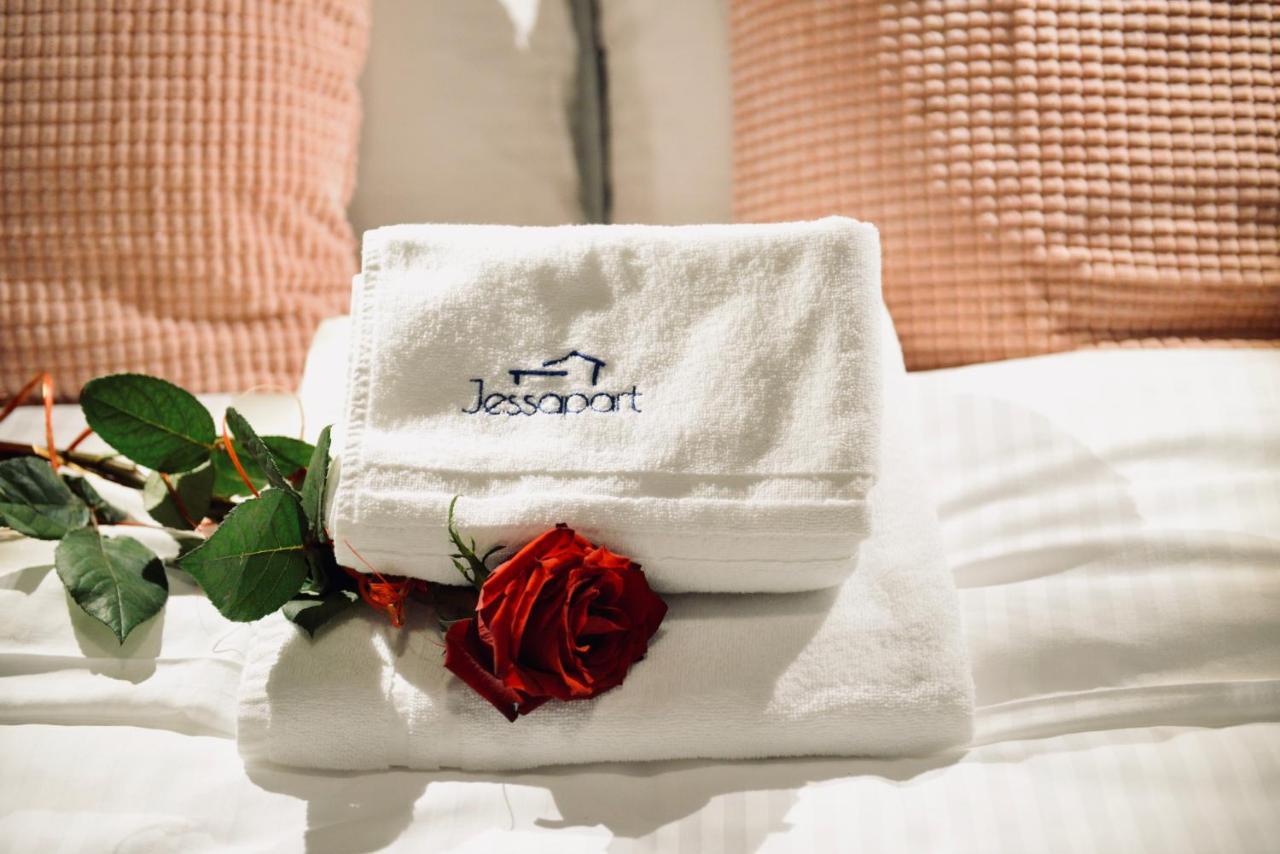 JessApart Hotel - Babka Tower Варшава Екстериор снимка