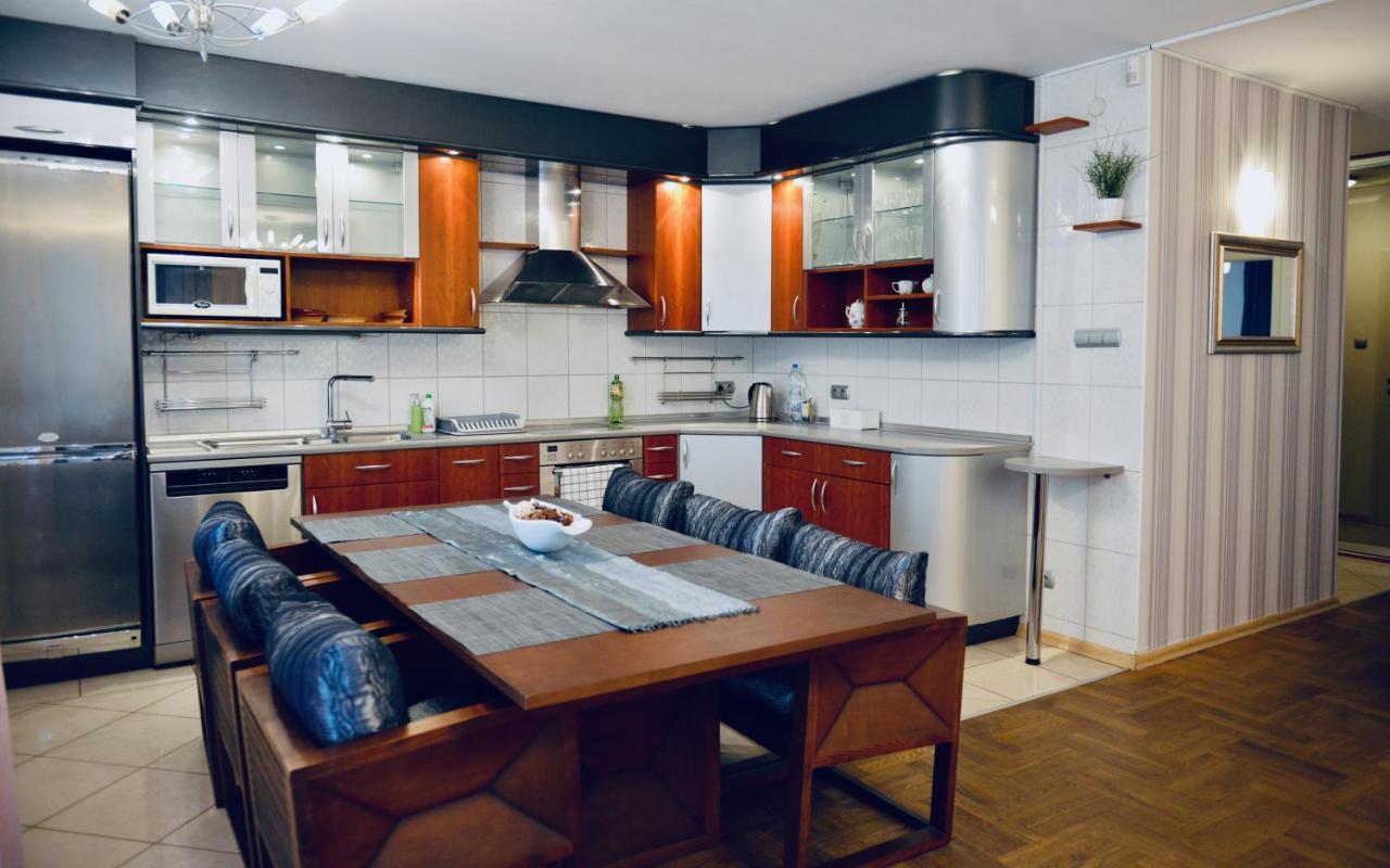 JessApart Hotel - Babka Tower Варшава Екстериор снимка